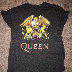 Queen Tee